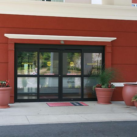 Hampton Inn & Suites Poughkeepsie Spackenkill Buitenkant foto