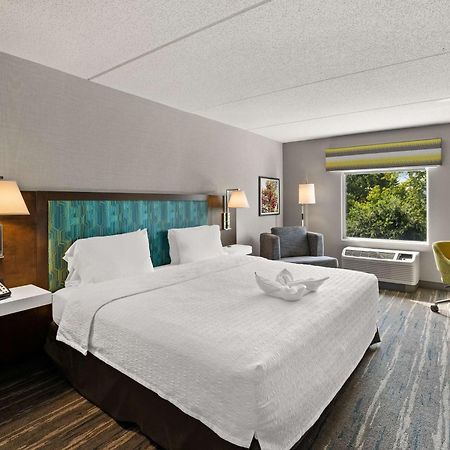 Hampton Inn & Suites Poughkeepsie Spackenkill Buitenkant foto