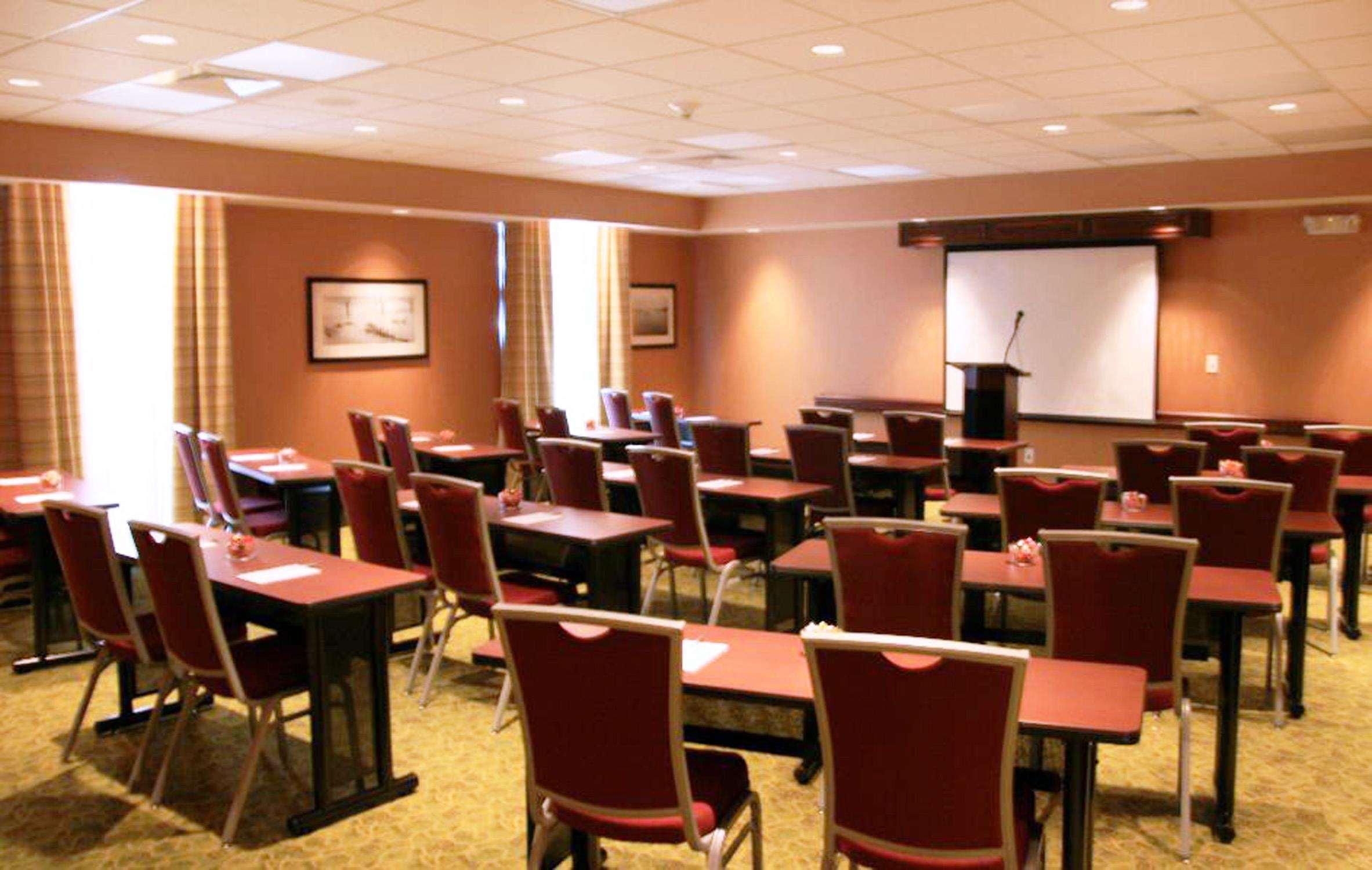 Hampton Inn & Suites Poughkeepsie Spackenkill Faciliteiten foto