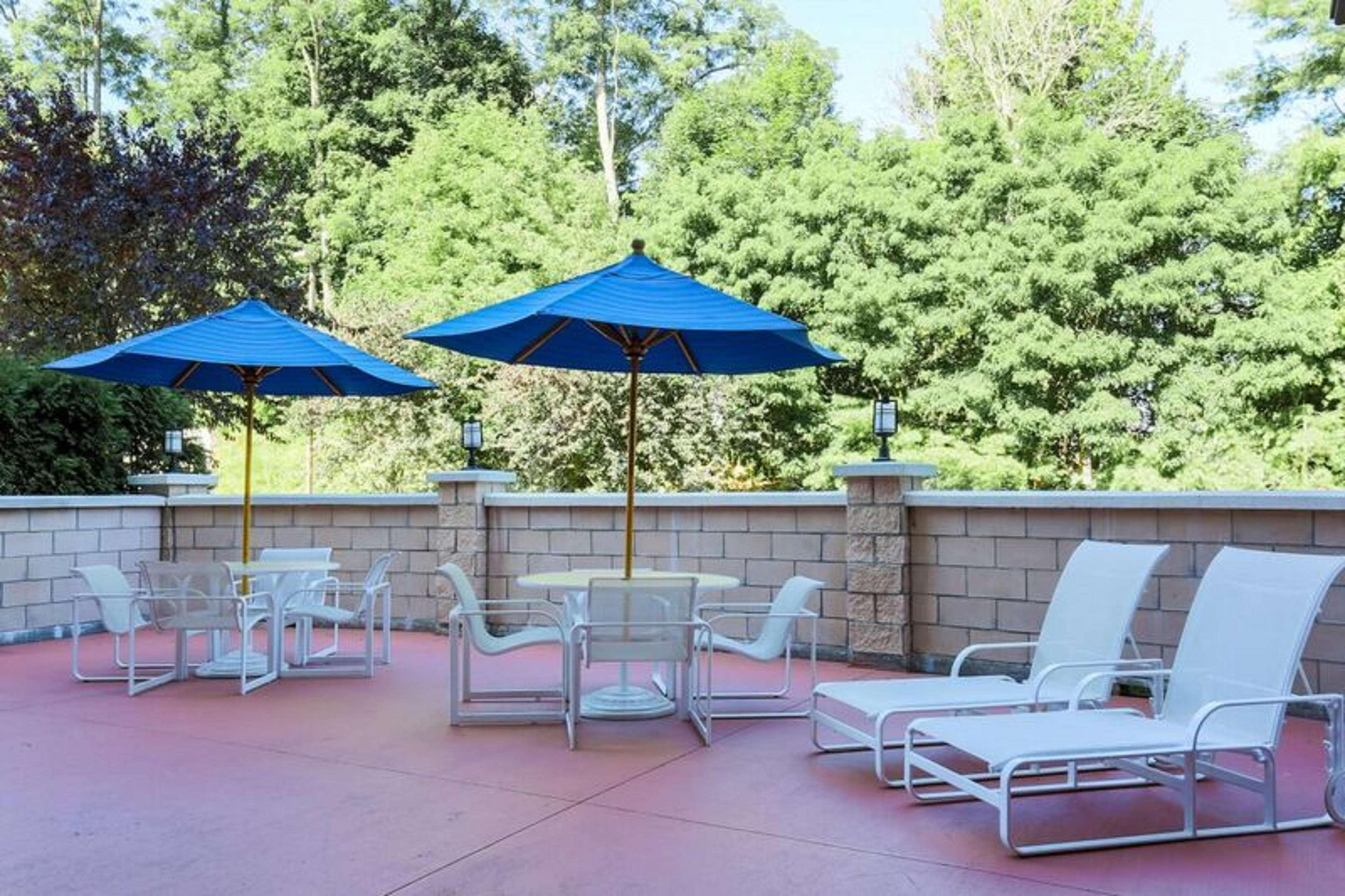 Hampton Inn & Suites Poughkeepsie Spackenkill Buitenkant foto