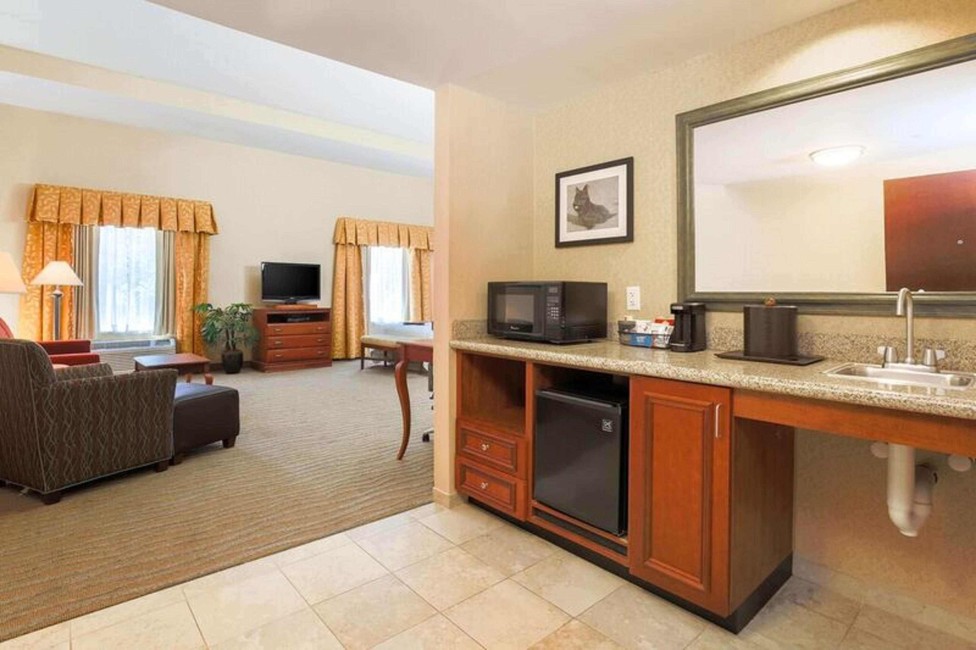 Hampton Inn & Suites Poughkeepsie Spackenkill Buitenkant foto