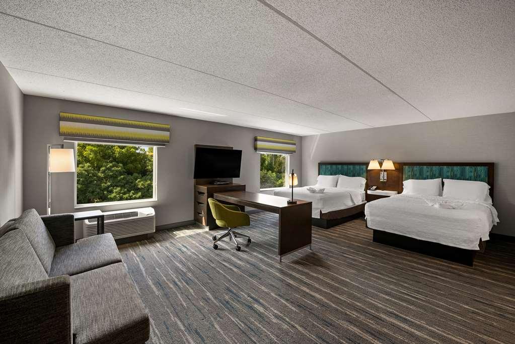 Hampton Inn & Suites Poughkeepsie Spackenkill Kamer foto