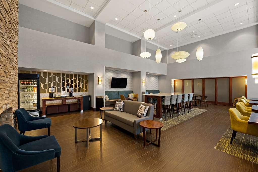 Hampton Inn & Suites Poughkeepsie Spackenkill Restaurant foto