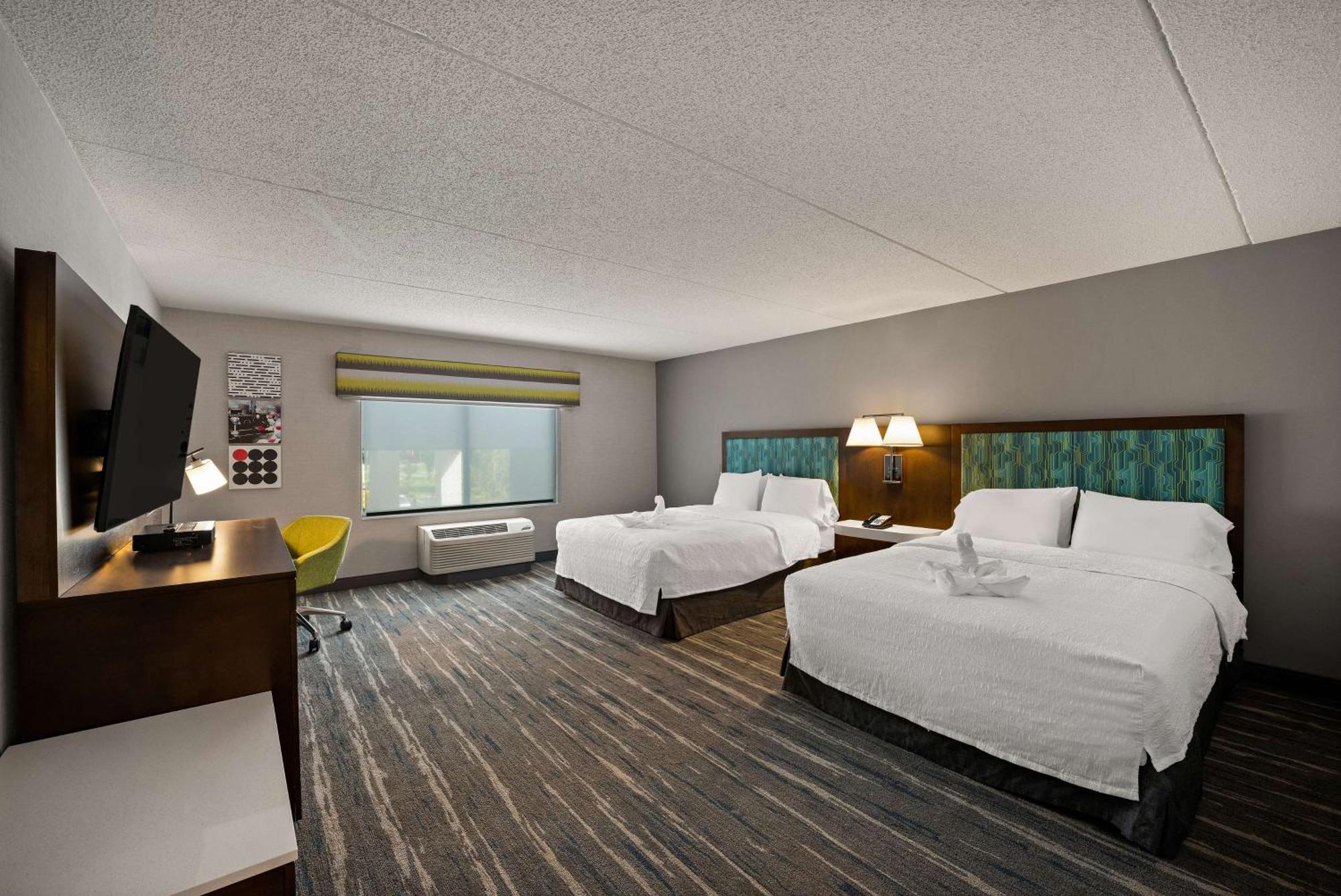 Hampton Inn & Suites Poughkeepsie Spackenkill Buitenkant foto